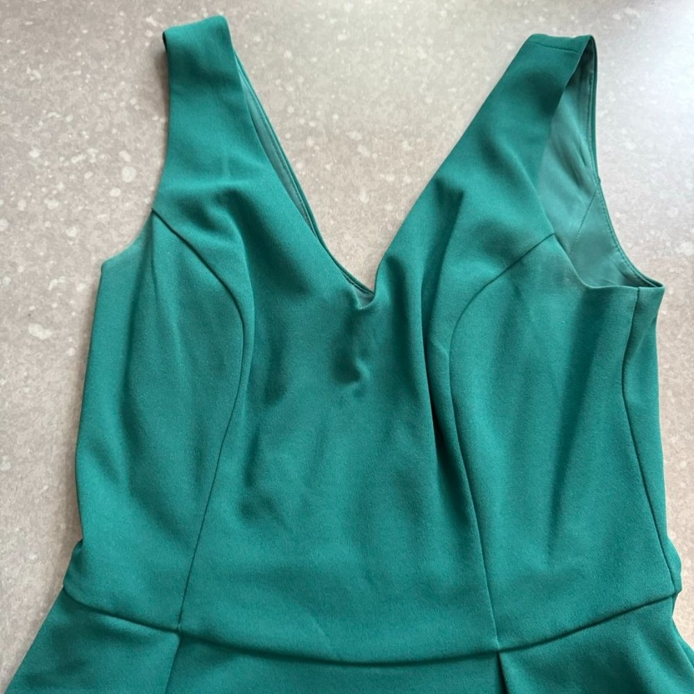 By & By Emerald Green Fit & Flare Dress – Sleeveless V-Neck Party Dress - Picture 4 of 16